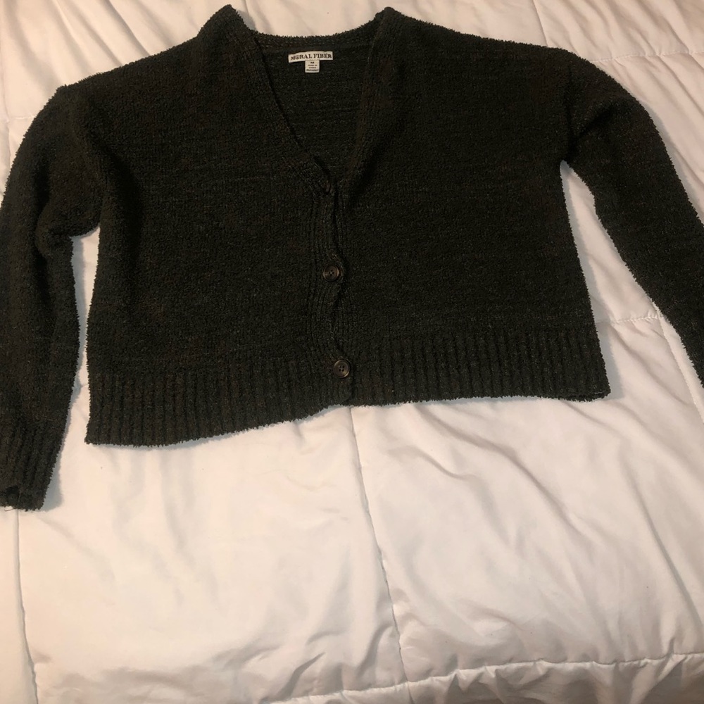 Cropped sweater
